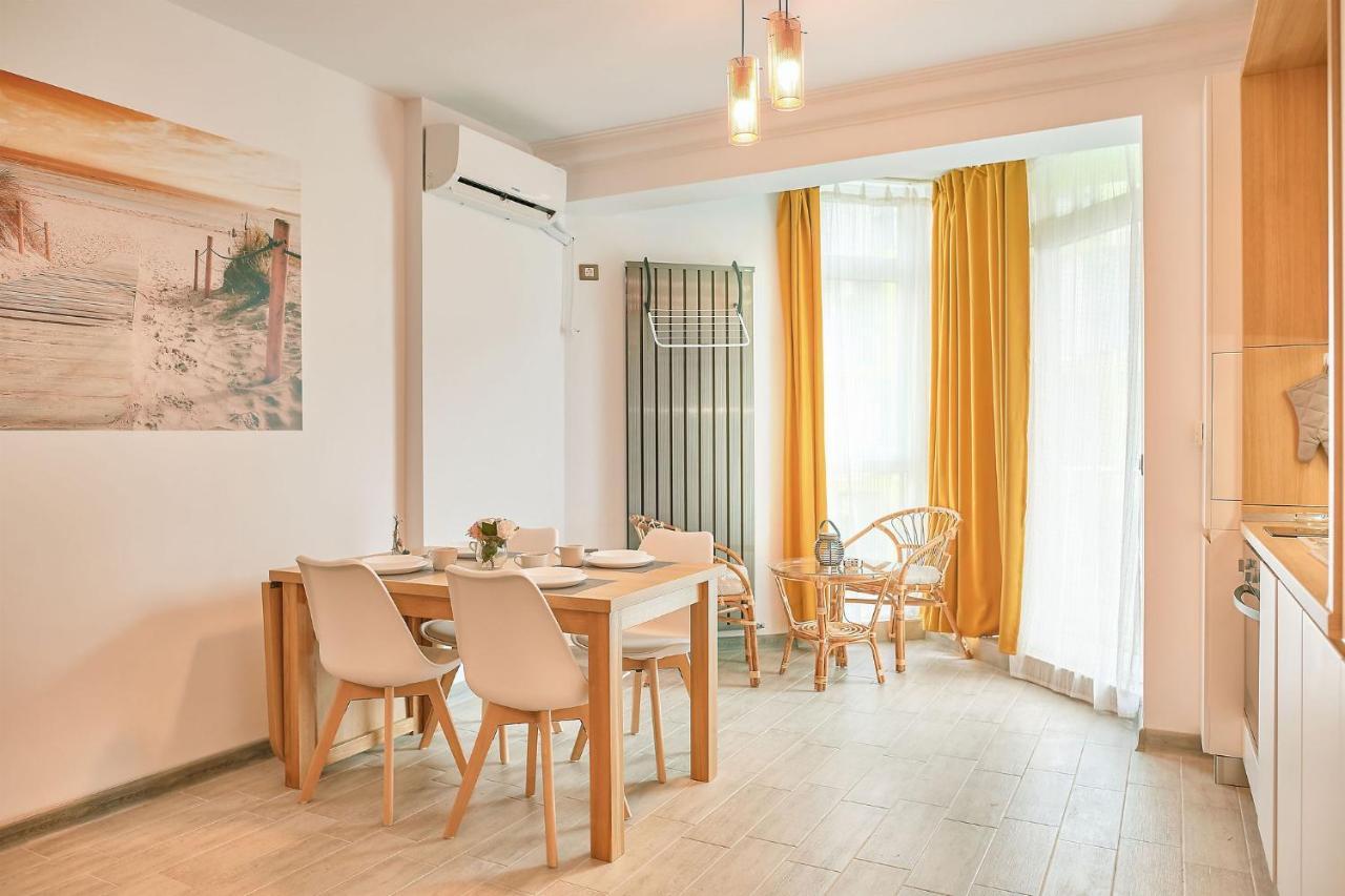 Opal Luxury Apartment 109 Spa N Pool Beach Resort Navodari Exterior photo